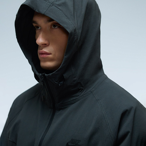 Мужская ветровка Nike Tech Woven Full-Zip Windrunner Jacket цвет