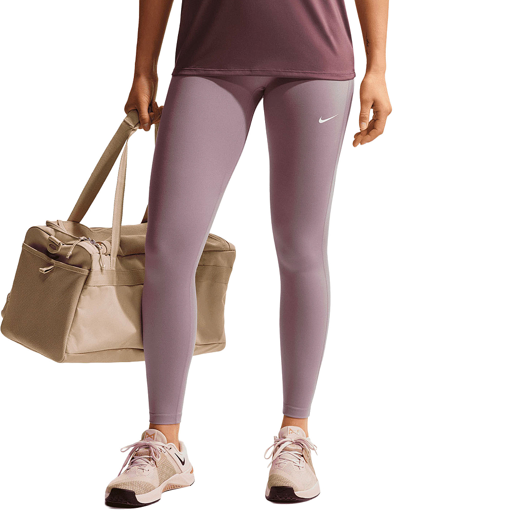 Женские легинсы Nike